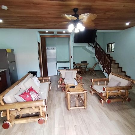 Bungalows Beachfront Hotel Punta Uva Luaran gambar